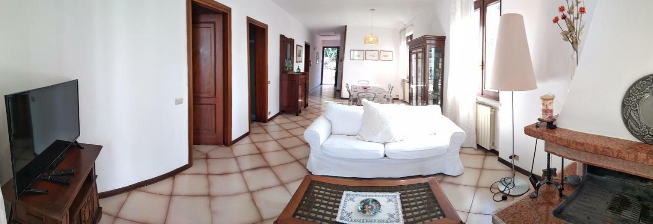 Villa Mery Torri Del Benaco Exteriör bild