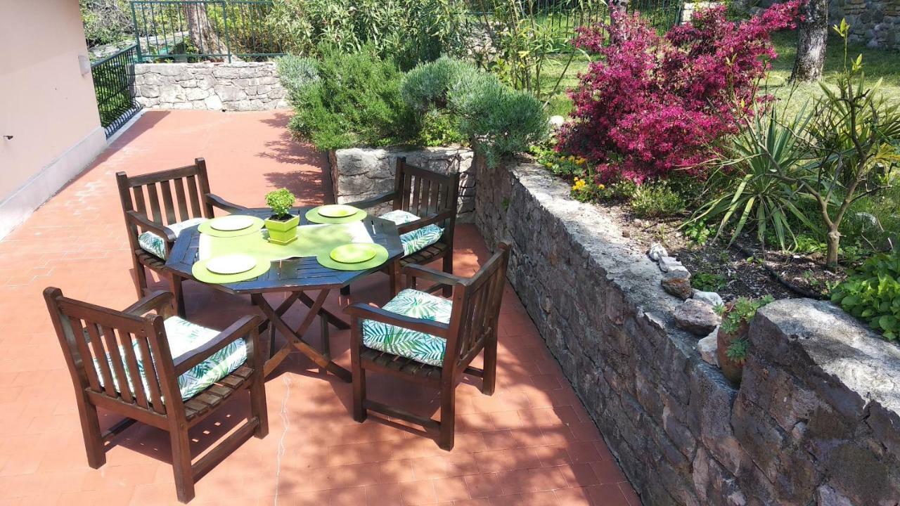 Villa Mery Torri Del Benaco Exteriör bild